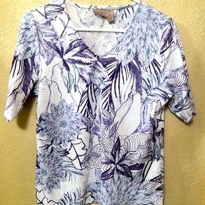 Chicos Easy-Wear Collection comfy stretch tee size 1 (M, 8, 36”- 37.5”)